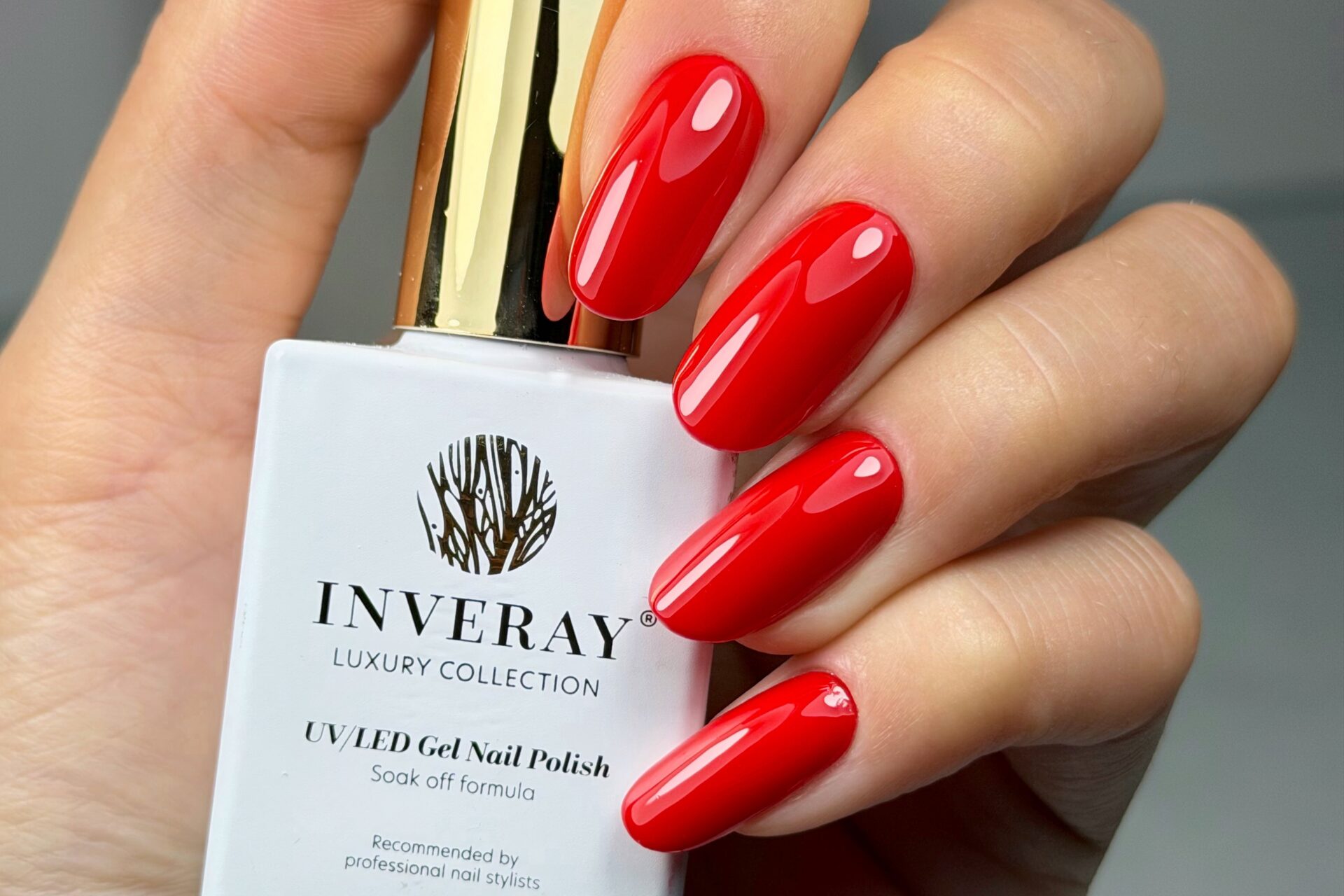 czerwone i bordowe paznokcie hybrydowe – klasyczne i eleganckie stylizacje