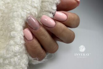 Naturalne paznokcie księżnej Kate -- królewski manicure inspirowany klasyczną elegancją
