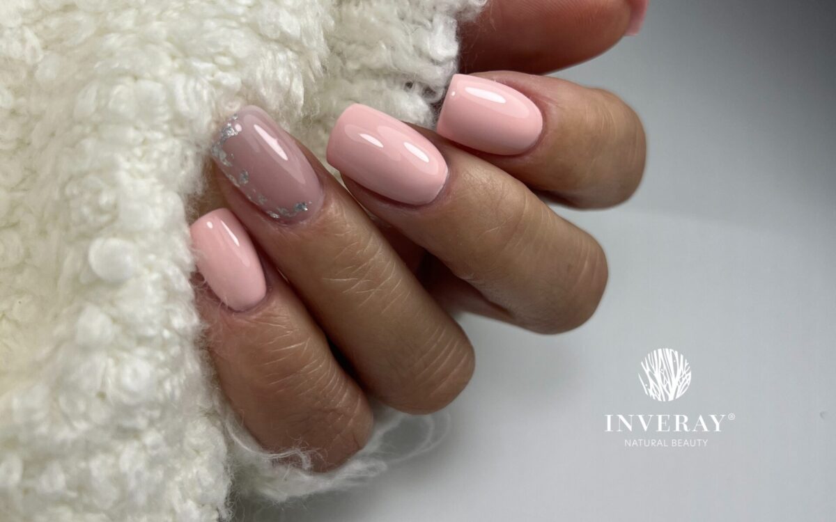 Naturalne paznokcie księżnej Kate -- królewski manicure inspirowany klasyczną elegancją