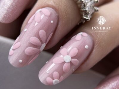 kwiaty na paznokciach -- floral nails inspiracje na wiosnę, wzory kwiatowe hybryda