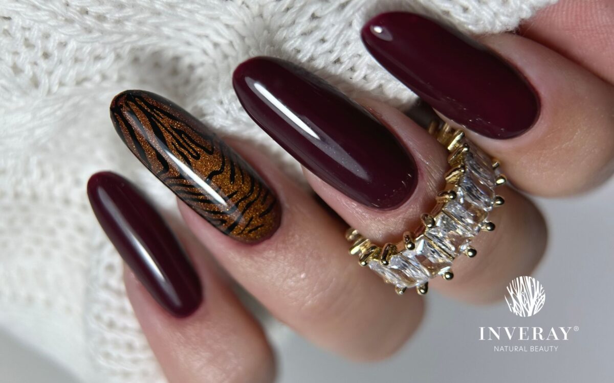 paznokcie jesień 2025