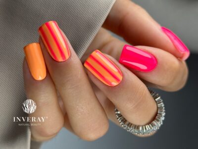 Modny manicure na wakacje 2026 -- najmodniejsze trendy, kolory i inspiracje na lato