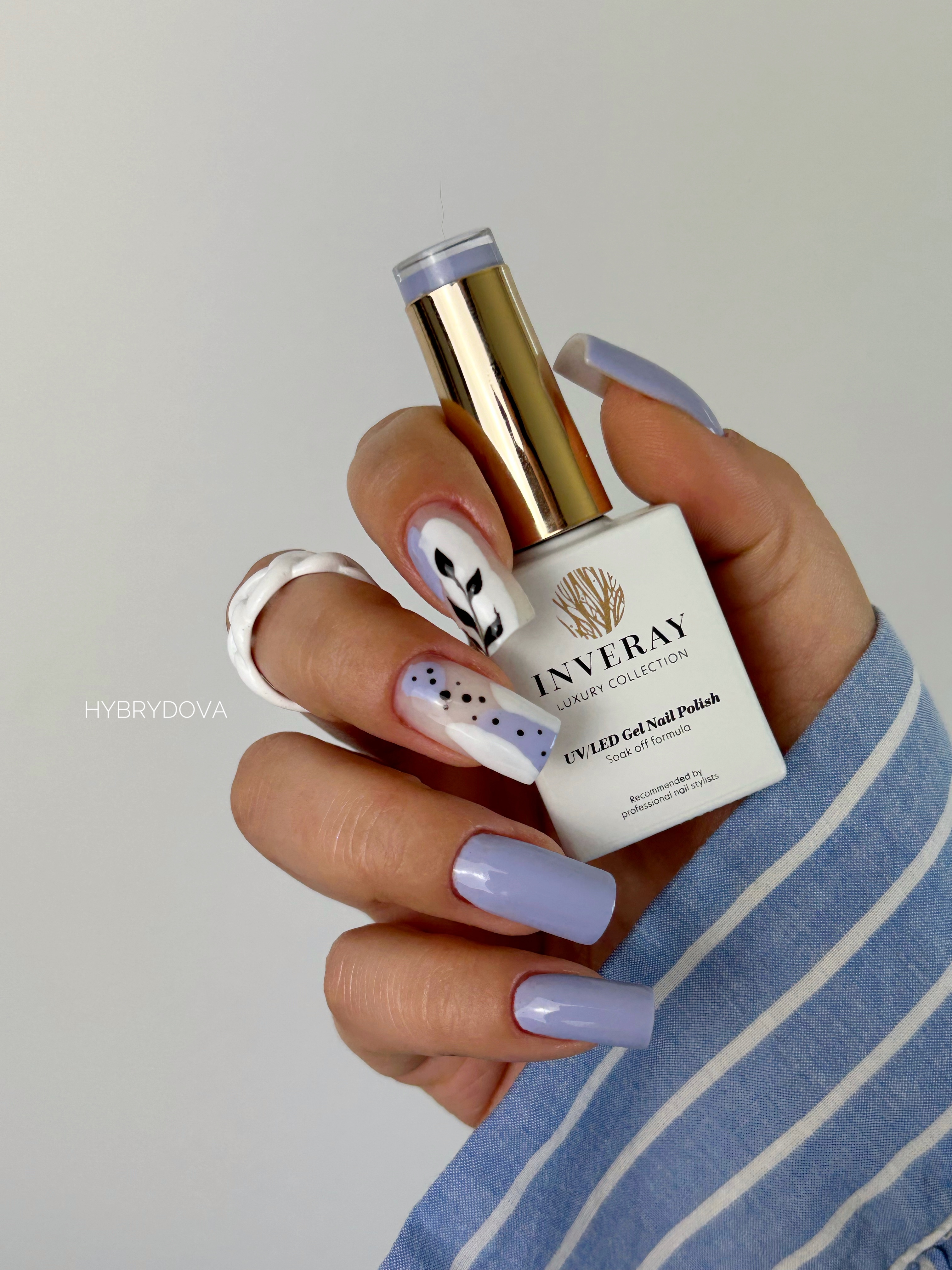 Lakier hybrydowy Inveray No 220 – delikatny, pastelowy fiolet – główny widok produktu