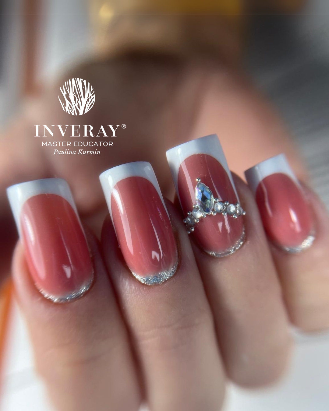 Lakier hybrydowy Inveray Boho Beauty Gdynia, kolor 117 TWINKLE – srebrny holo